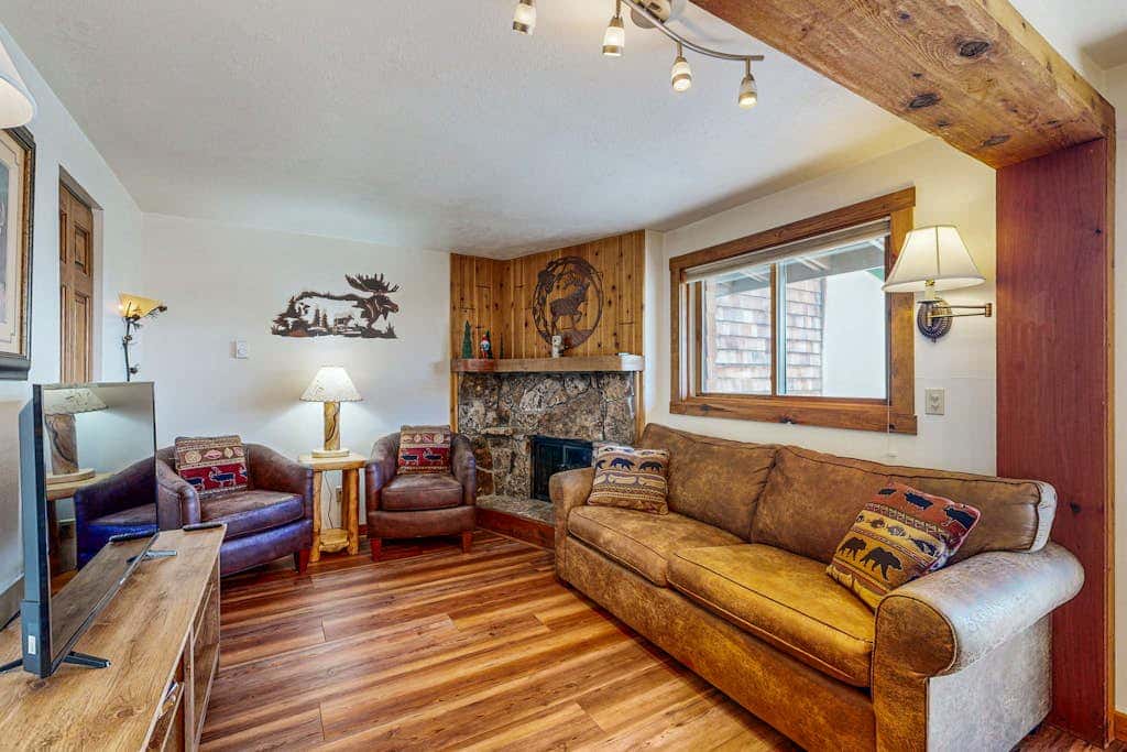 Lark's Nest Condo