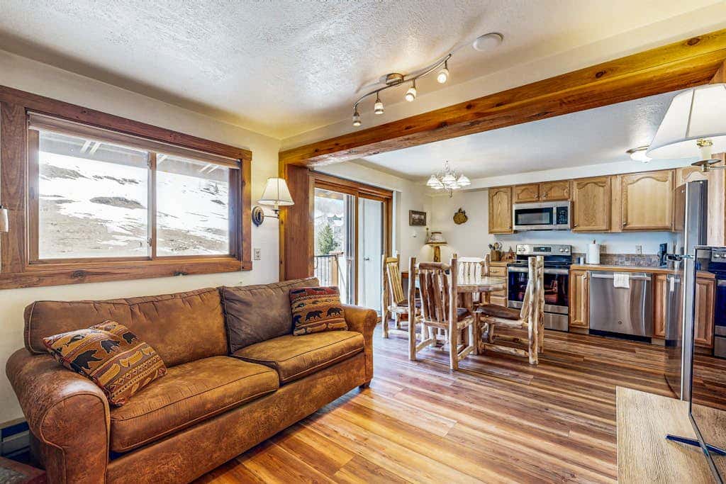 Lark's Nest Condo