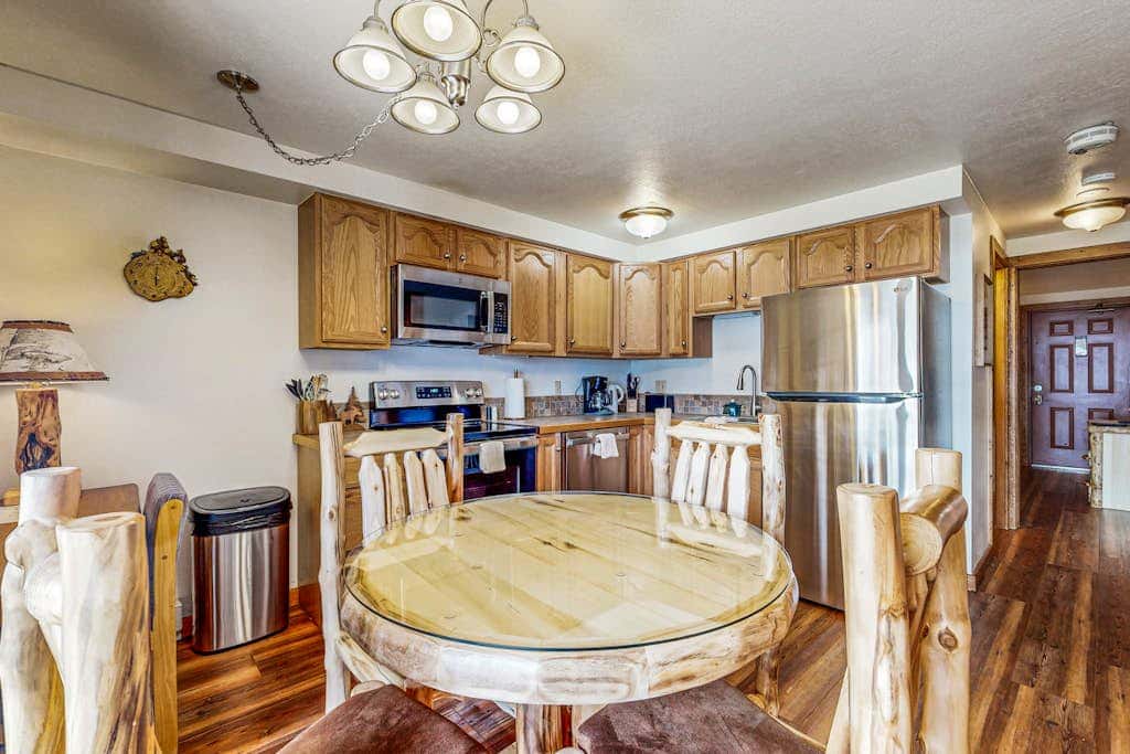 Lark's Nest Condo