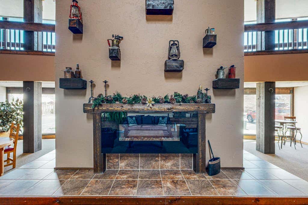 Lark's Nest Condo