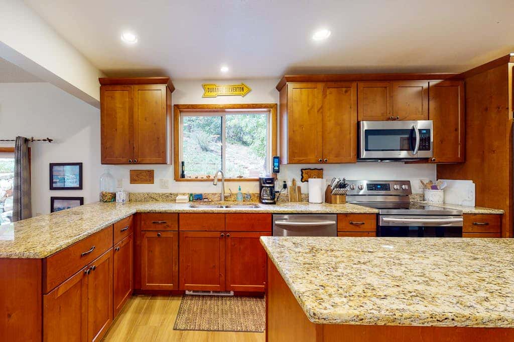 Pine Station 323