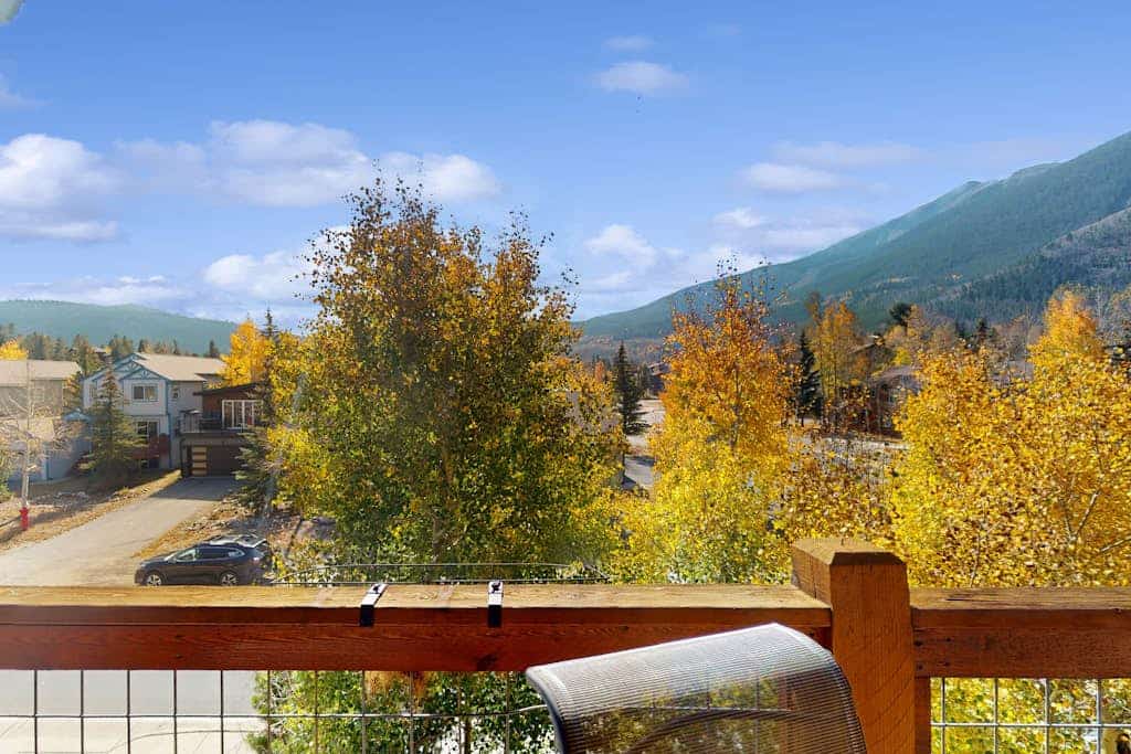 Gorgeous Condo w/Private Hot Tub & Mountain Views from 3 Private Patios