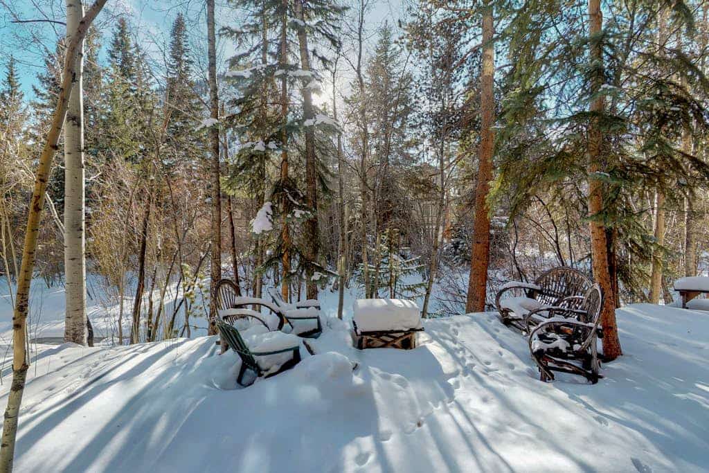 Cozy townhome with private sauna & amazing Mount Royal view