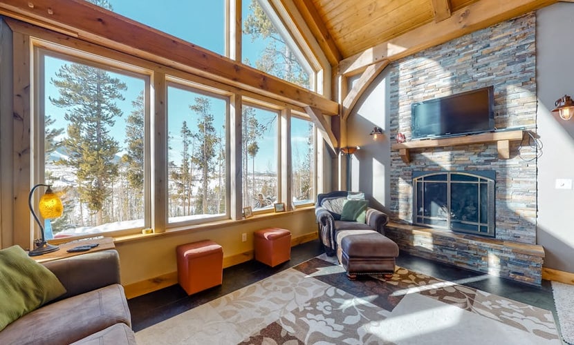 Secluded, custom-built home w/ views of Continental Divide
