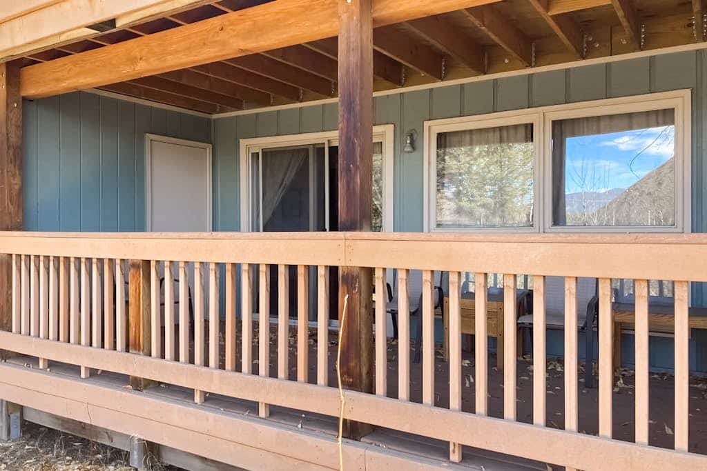 Ground-Floor, All-Seasons Condo with Shaded Deck and Gas Fireplace