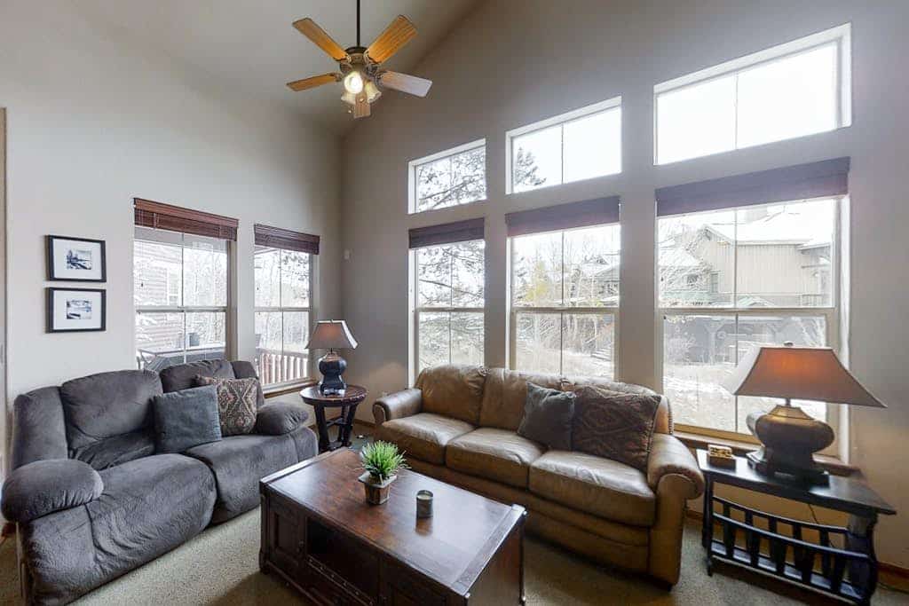 Dog-friendly retreat with fireplace, WiFi & inviting deck - great location