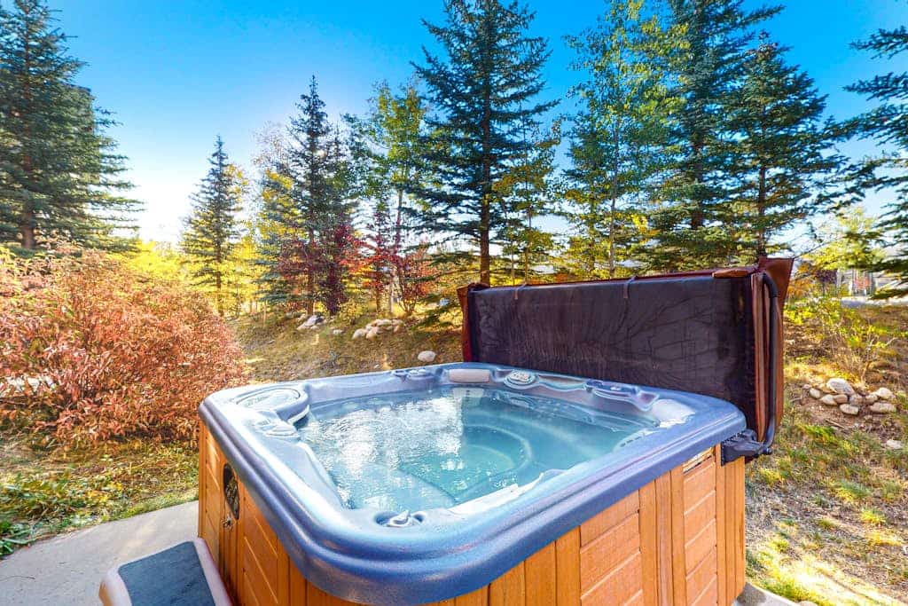 Tree-Lined Townhome Downtown w/Private Hot Tub, Slope Views, Fireplace, WiFi