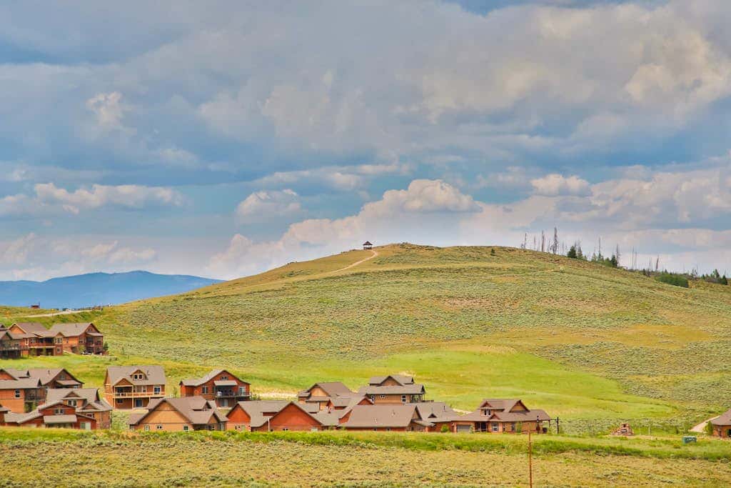 Mountainside 037