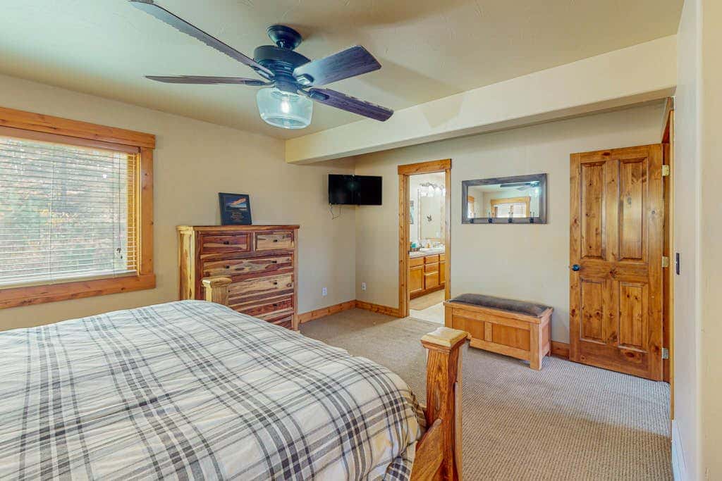 Spruce Chalet