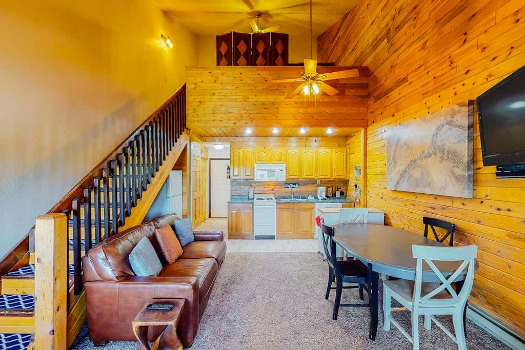 Silver Lodge B