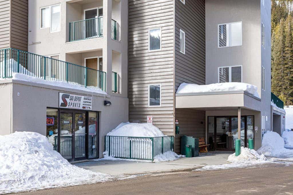 Iron Horse Resort 5064