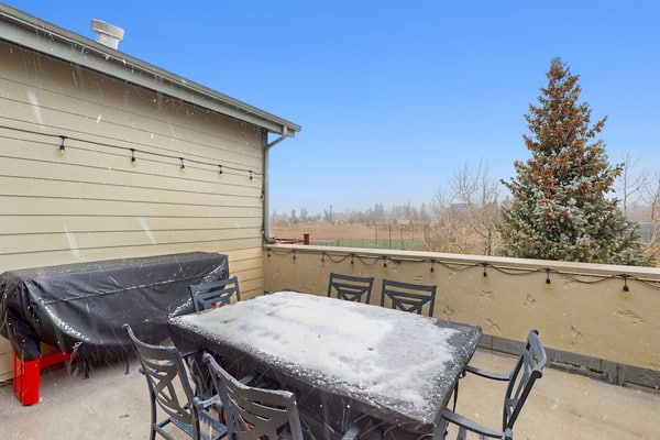 Sunny & Spacious Condo in Downtown Dillon, Fireplace, WiFi
