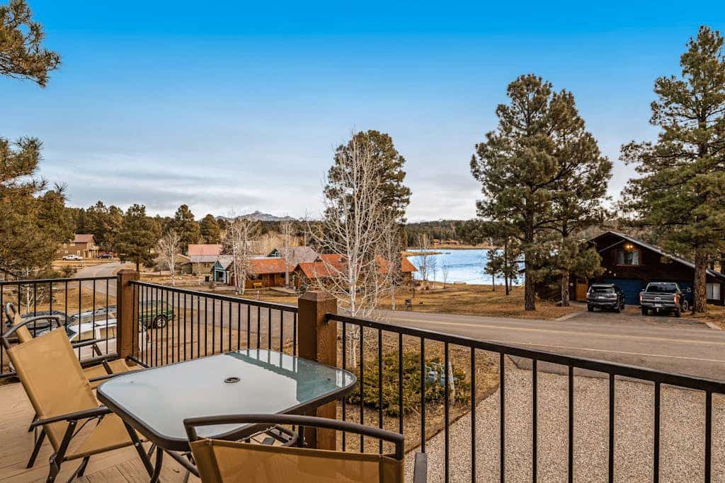 Lakeview escape w/ massive deck, high-speed WiFi, and great location near town