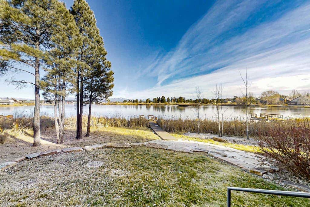 Lakefront Paradise