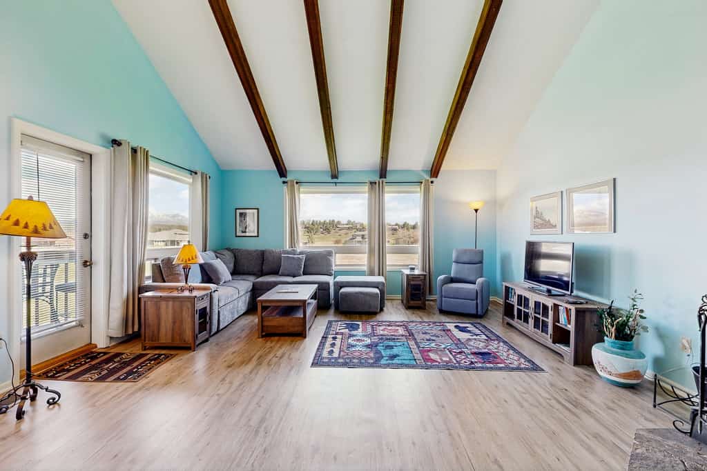 Dog-friendly condo w/ covered porch & views - near golf, lakes & ski