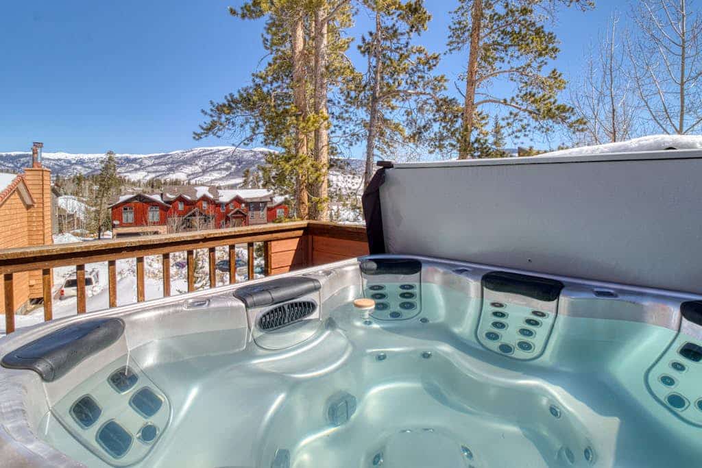 Spacious lodge-style duplex with private hot tub - near hiking, skiing, & more