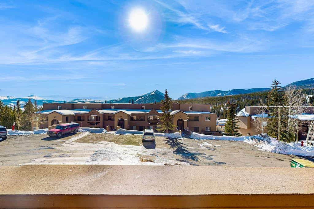 Stylish Condo Near Dillon Reservoir & Seven Ski Areas