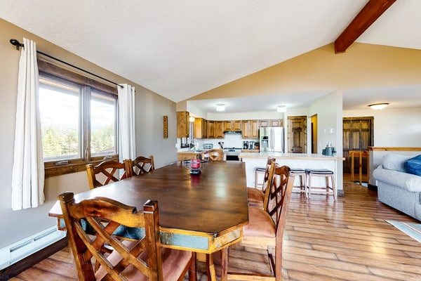 Mountain view home with deck, wood-burning fireplace, & WiFi - great location