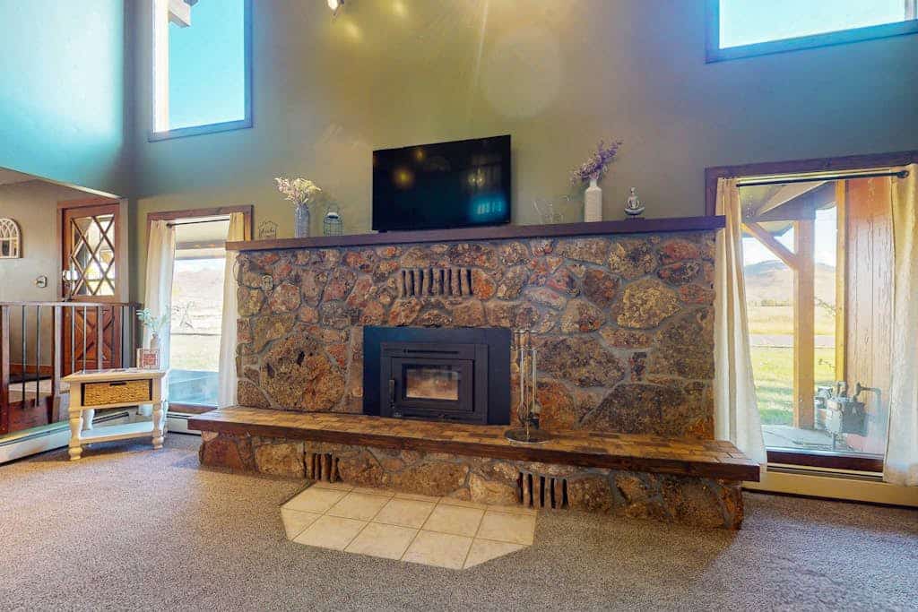 Mountain View Home & Apartment w/ fire pit, air hockey, foosball near Wolf Creek