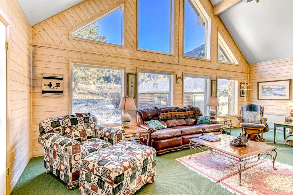 Relaxing riverfront cabin w/ river & mountain view, wraparound deck, and firepit