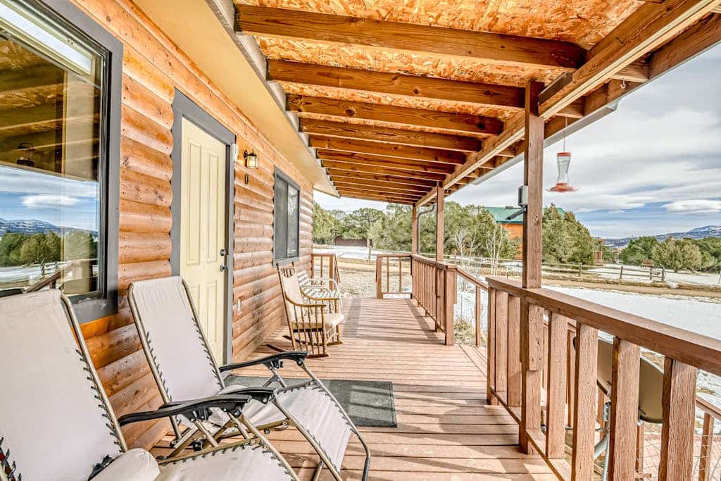 Mountain View Home w/ Fantastic Setting, Fireplace, WiFi, W/D & Two Decks