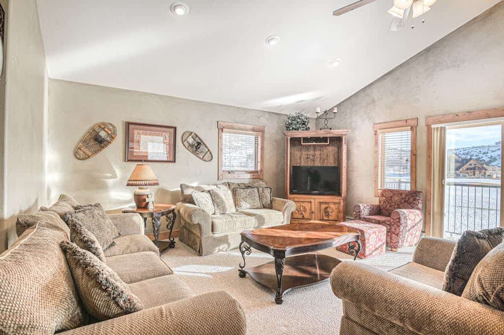 Coursefront Condo with WiFi, Gas Fireplace, Private Washer/Dryer, and Gas Grill