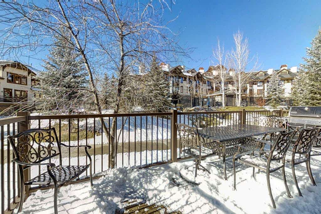 1496 EagleRidgeWalk-to-gondola townhome w/ fireplace & shared hot tubs/pool/gym/firepit/AC