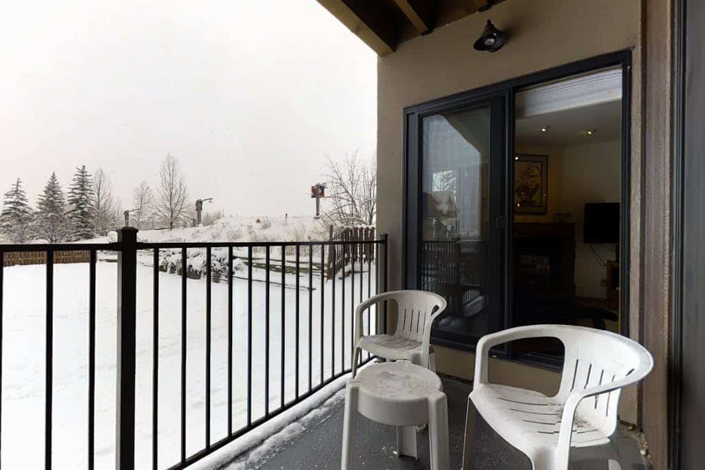Mountainside chalet next to Steamboat Ski Resort w/ shared pool & hot tub