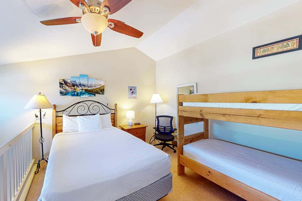 Ski Inn 333