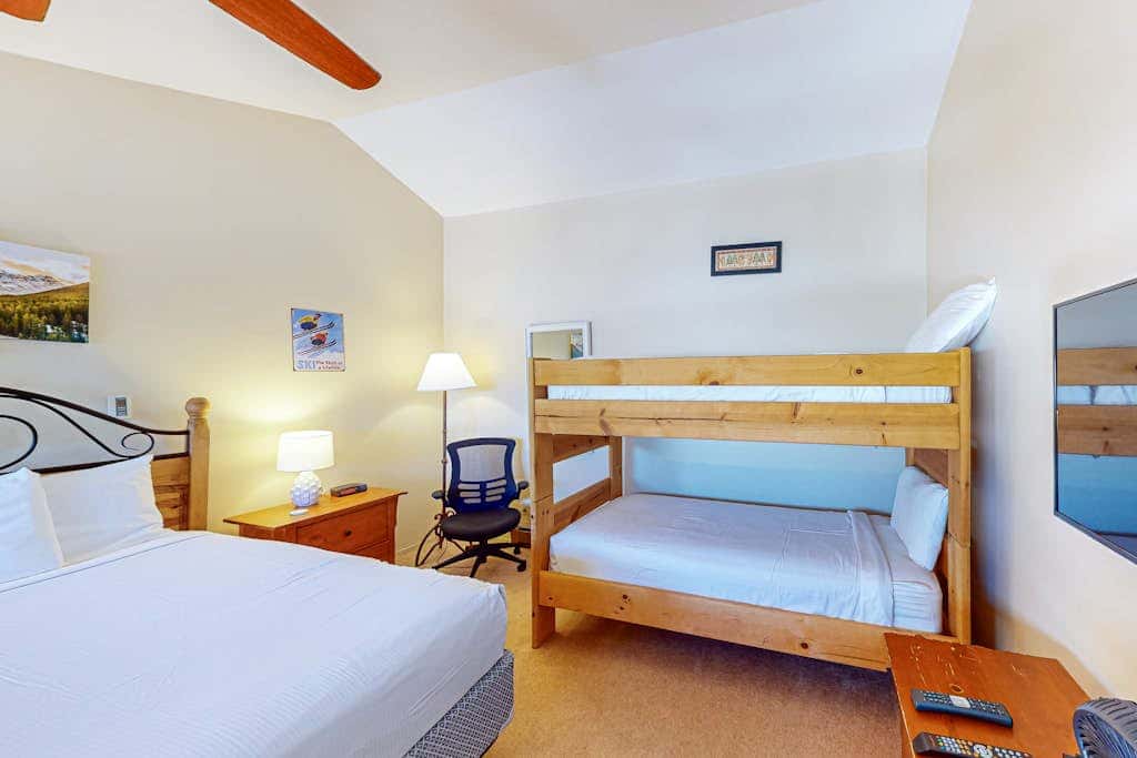 Ski Inn 333