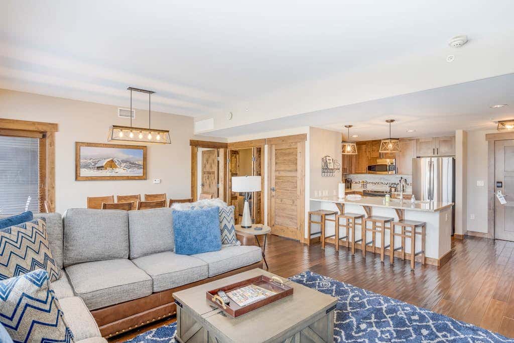 Trailhead Lodge 4118