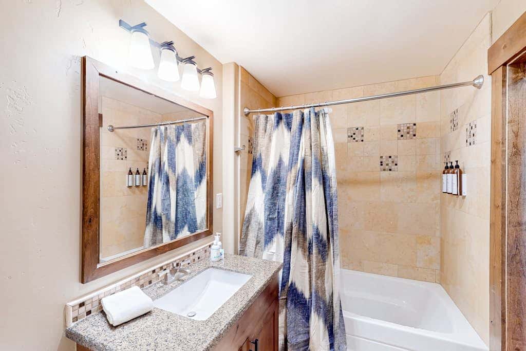 Trailhead Lodge 4113