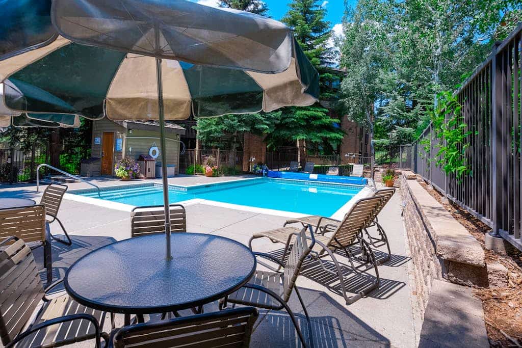 Steamboat condo with pool & hot tubs - walk to ski resort