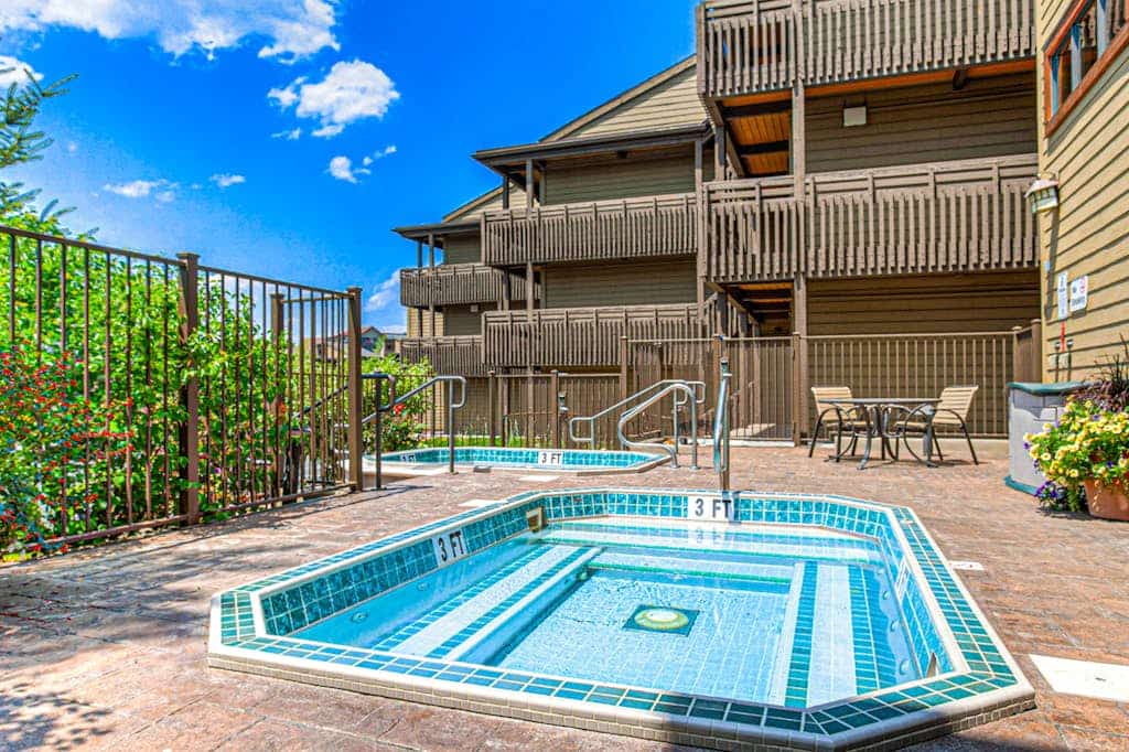 Gorgeous Steamboat condo near lift with pool, hot tubs & washer/dryer