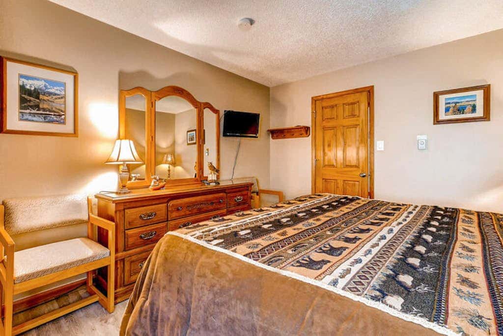 Ski Inn 126