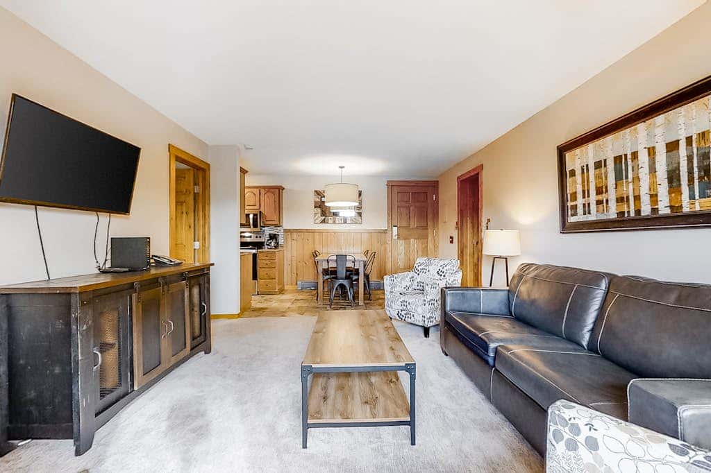 Ski Inn 212