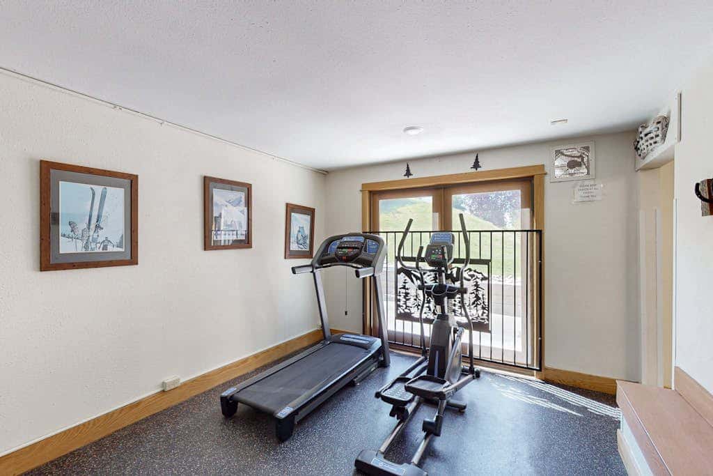 Ski Inn 212