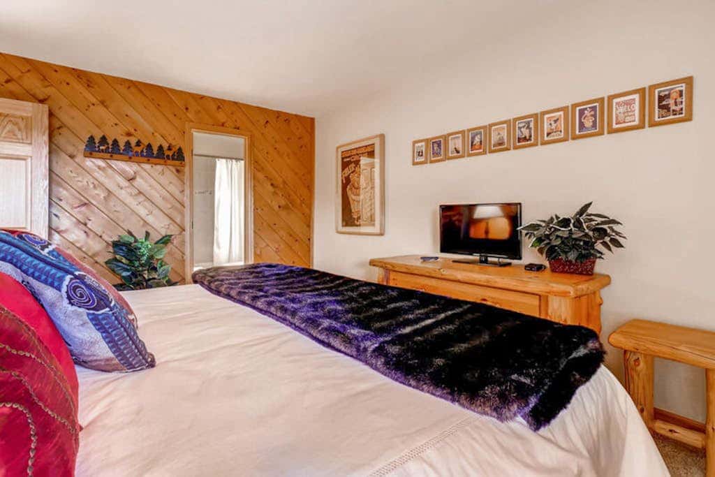 Ski Inn 233