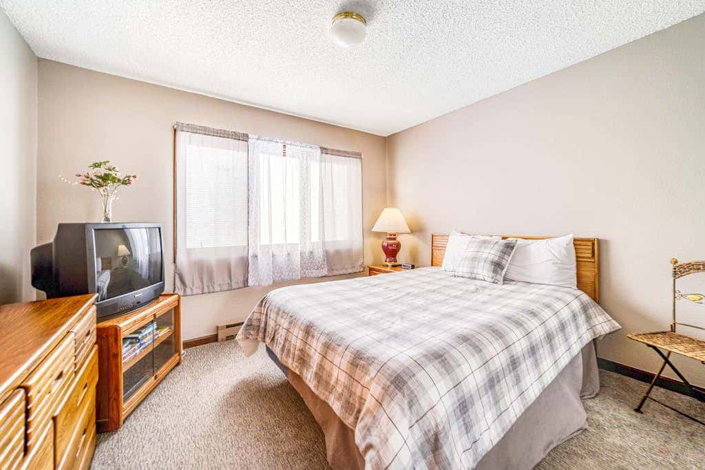 Granby Condo with Views