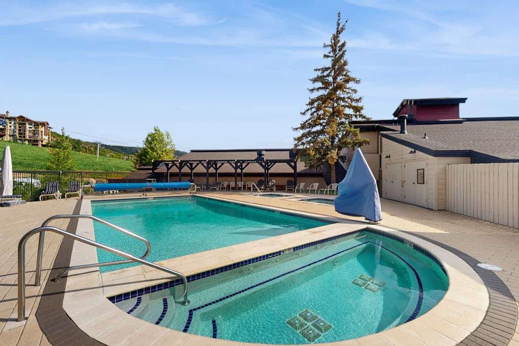 Wonderful family home next to gondola, restaurants, hike/bike trails & pool
