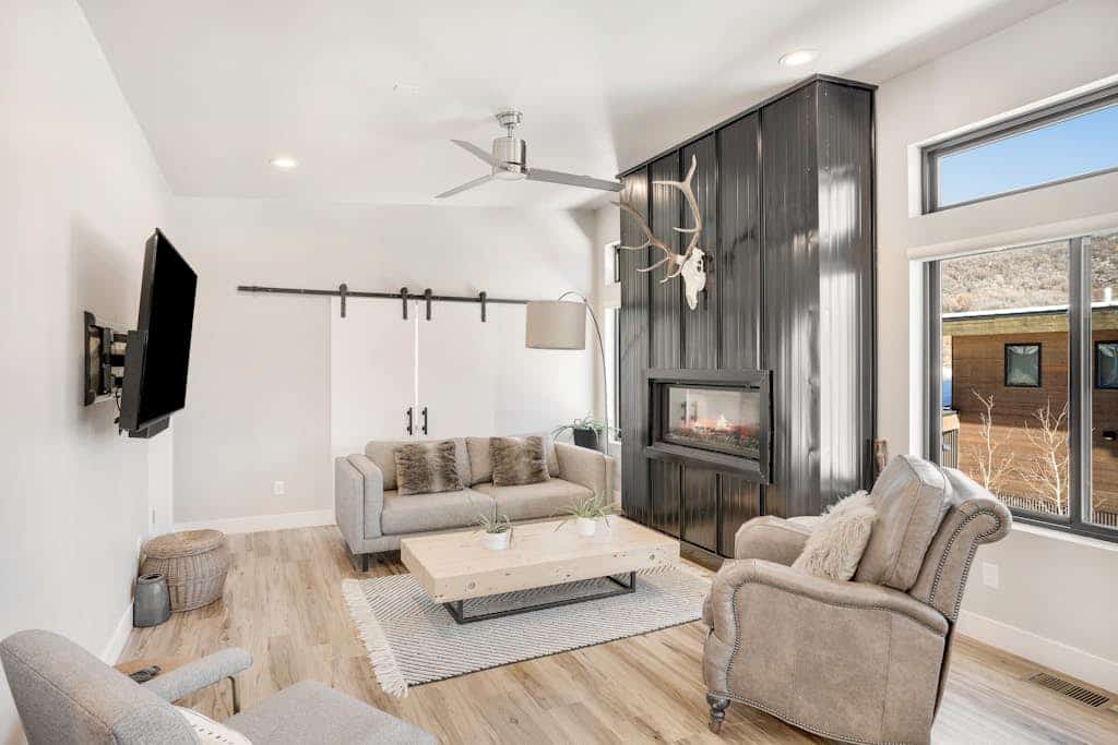 Open & attractive home with WiFi, W/D, fireplace, & large, private hot tub