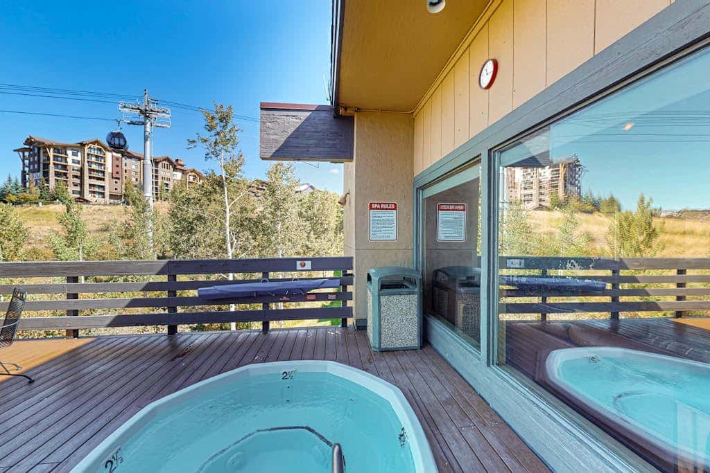 Ski Inn 313