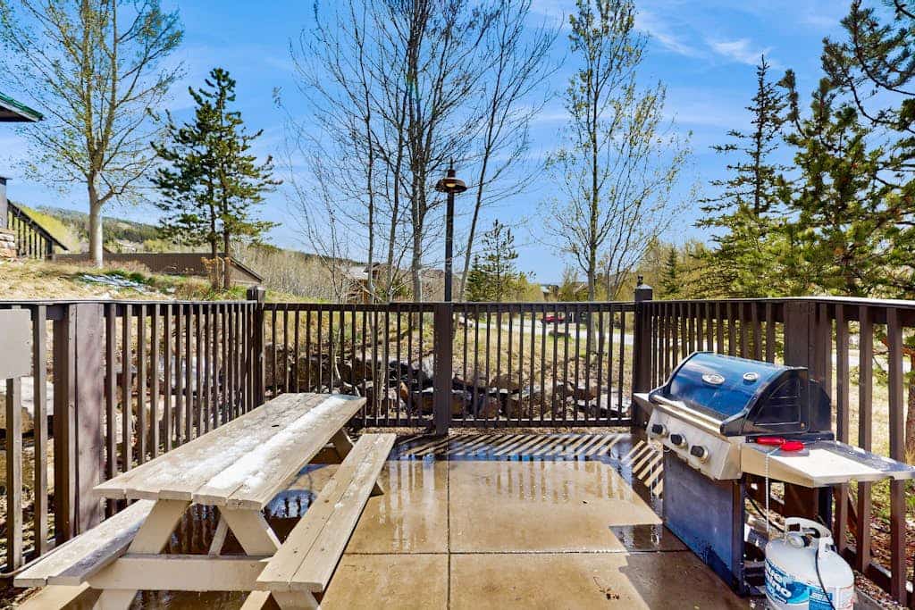 Amazing home close to Granby Ranch with shared hot tub, pool, & WiFi