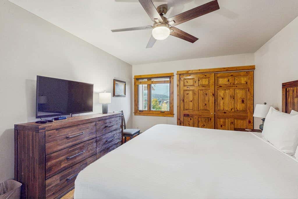 Ski Inn 332