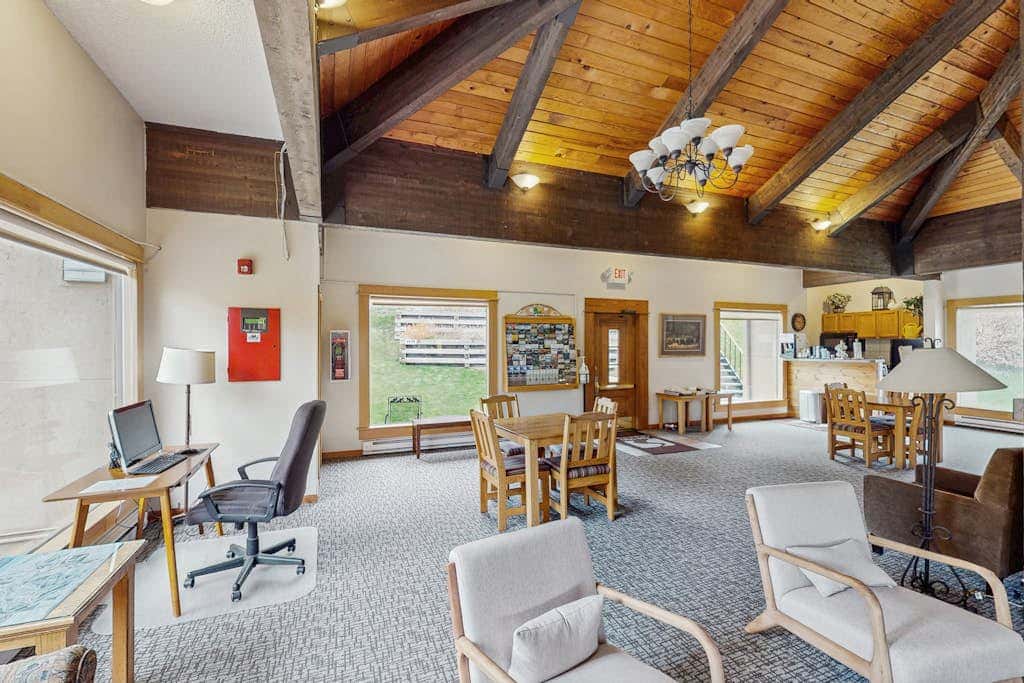 Ski Inn 332