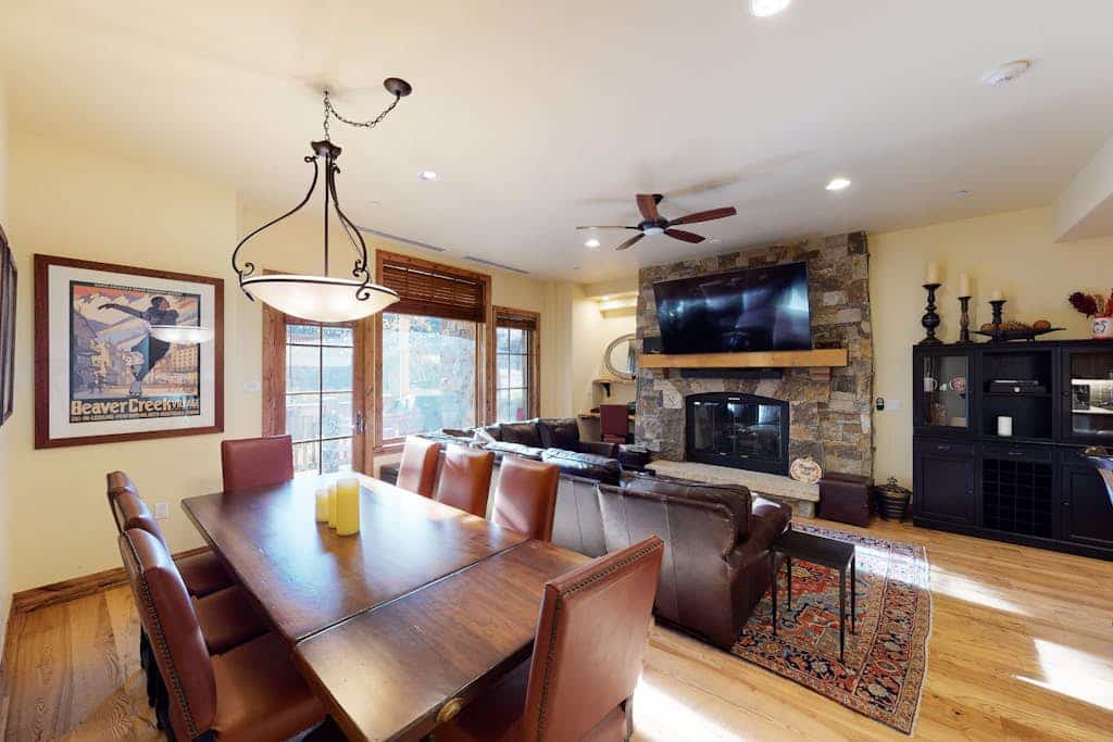 The Valley: Luxurious Ski-In/Ski-Out Condo w/ Pool, Hot Tubs, Fire Pit & Gym