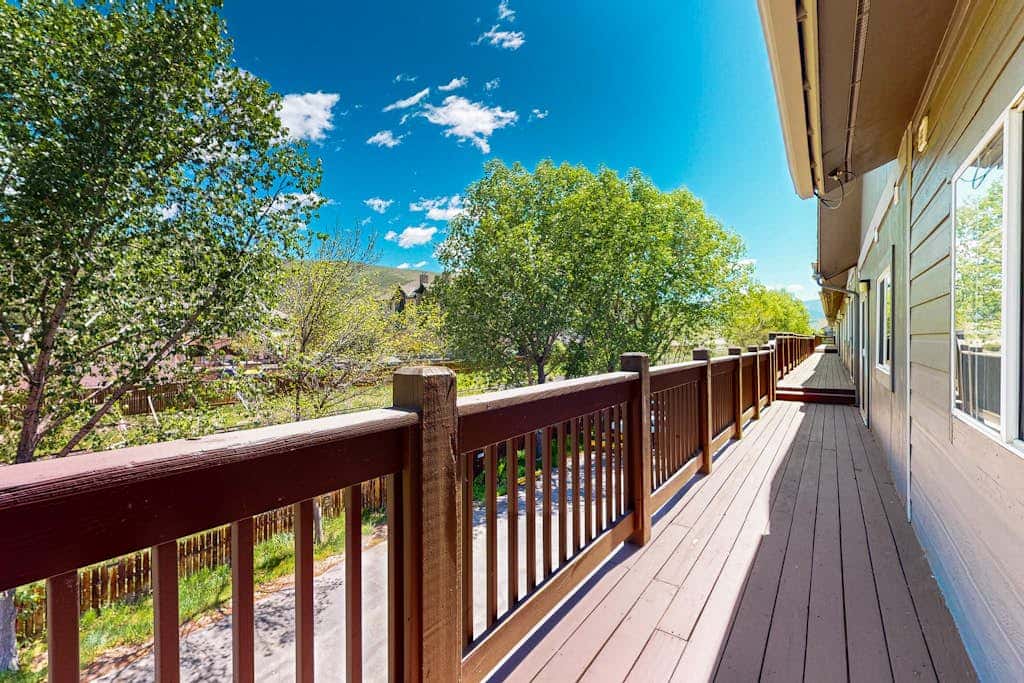 River's Edge Vista Retreat