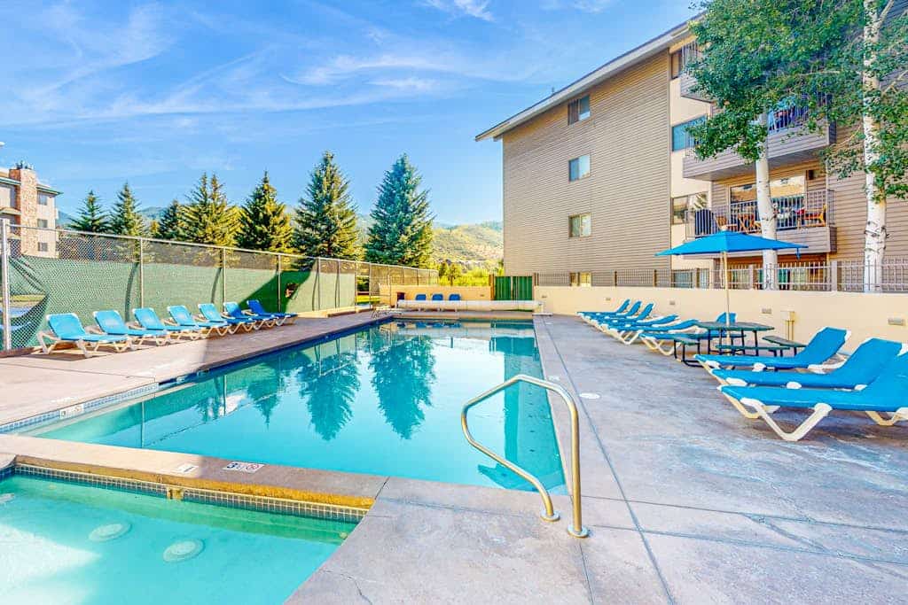 Inviting Avon Condo with Heated Pool, Sauna & Convenient Ski Shuttle