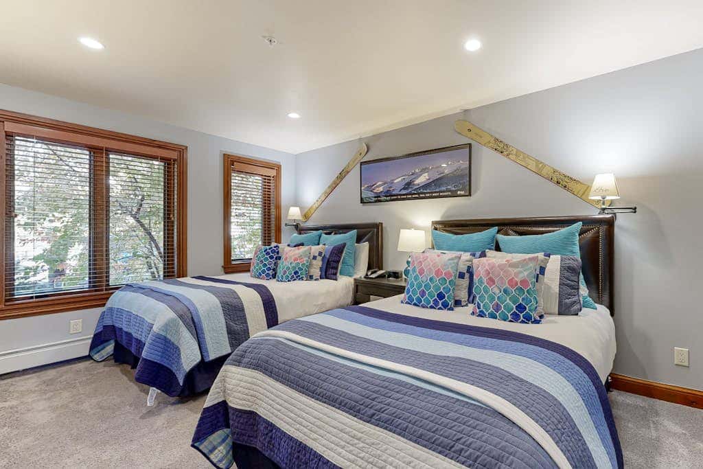 Lion Square Lodge East 109