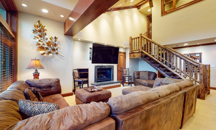 Ski-in/out villa w/ fireplace, alpine view, fast WiFi & shared pool/hot tub/W/D
